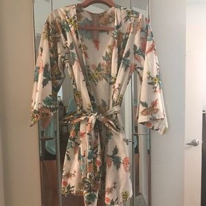 Plum Pretty Sugar Robe XS